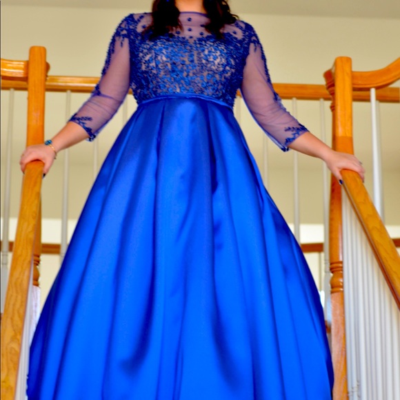 Dresses & Skirts - Prom dress